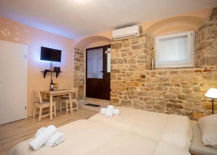 Splitska Kala Apartment *